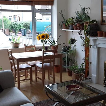 Ferienwohnung Dryden Gardens Edinburgh Exterior foto